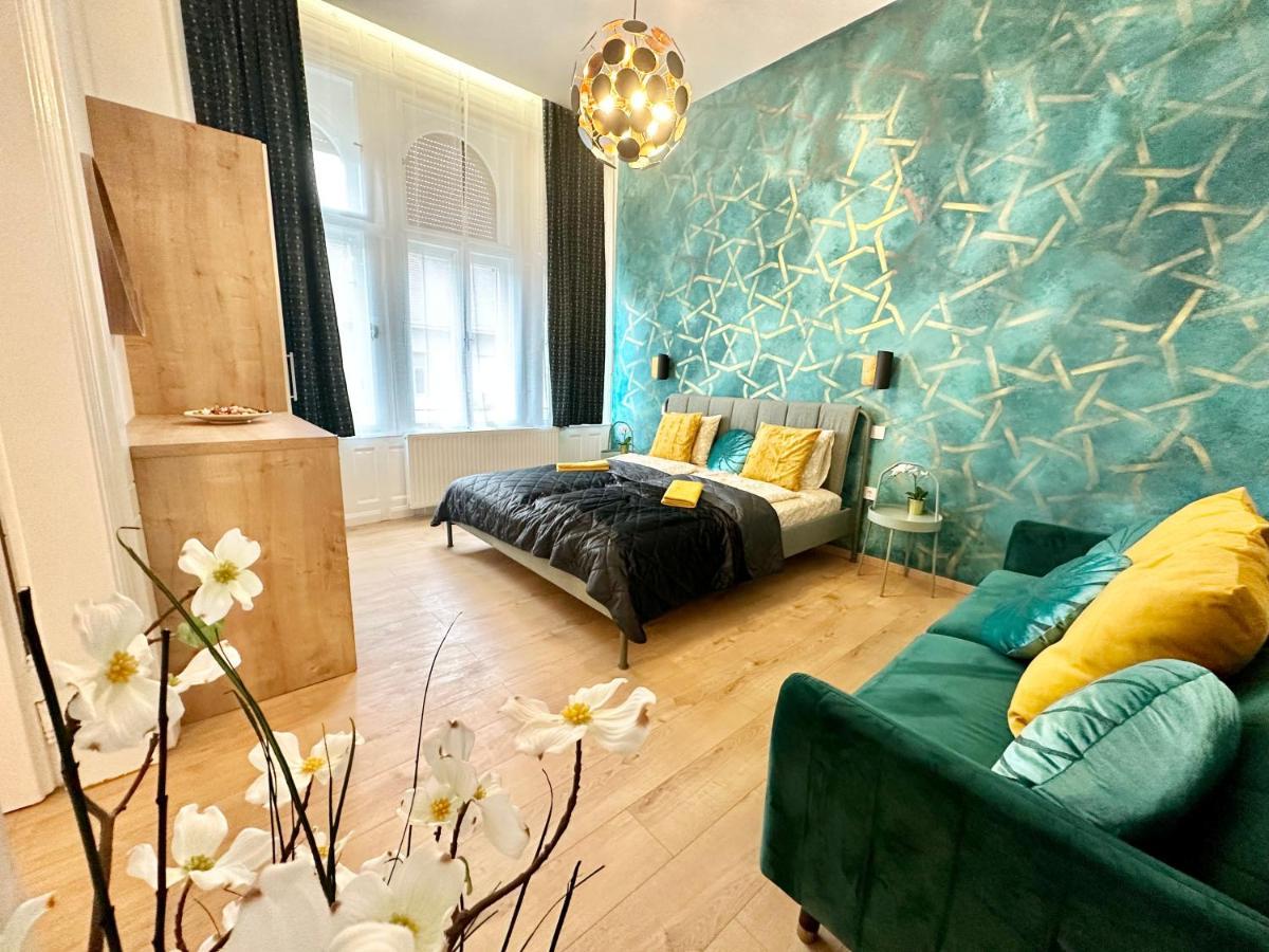 Luxory Design Apartment#Bakats#Freeparking#8Ppl Budapest Exterior photo